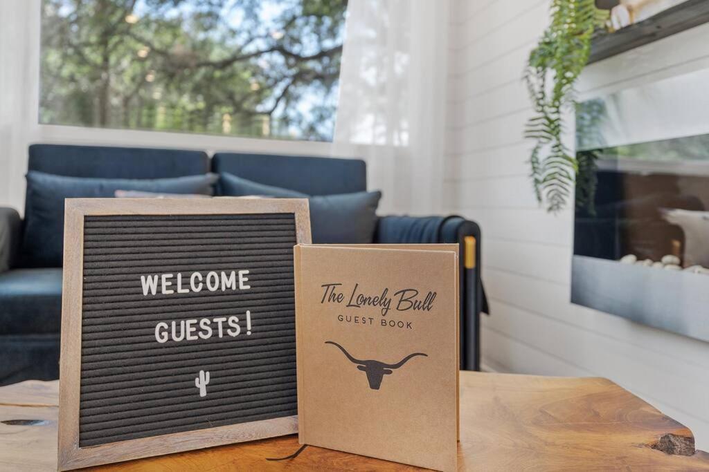 The Lonely Bull Luxury Container Home On 5 Acres ウェザーフォード エクステリア 写真
