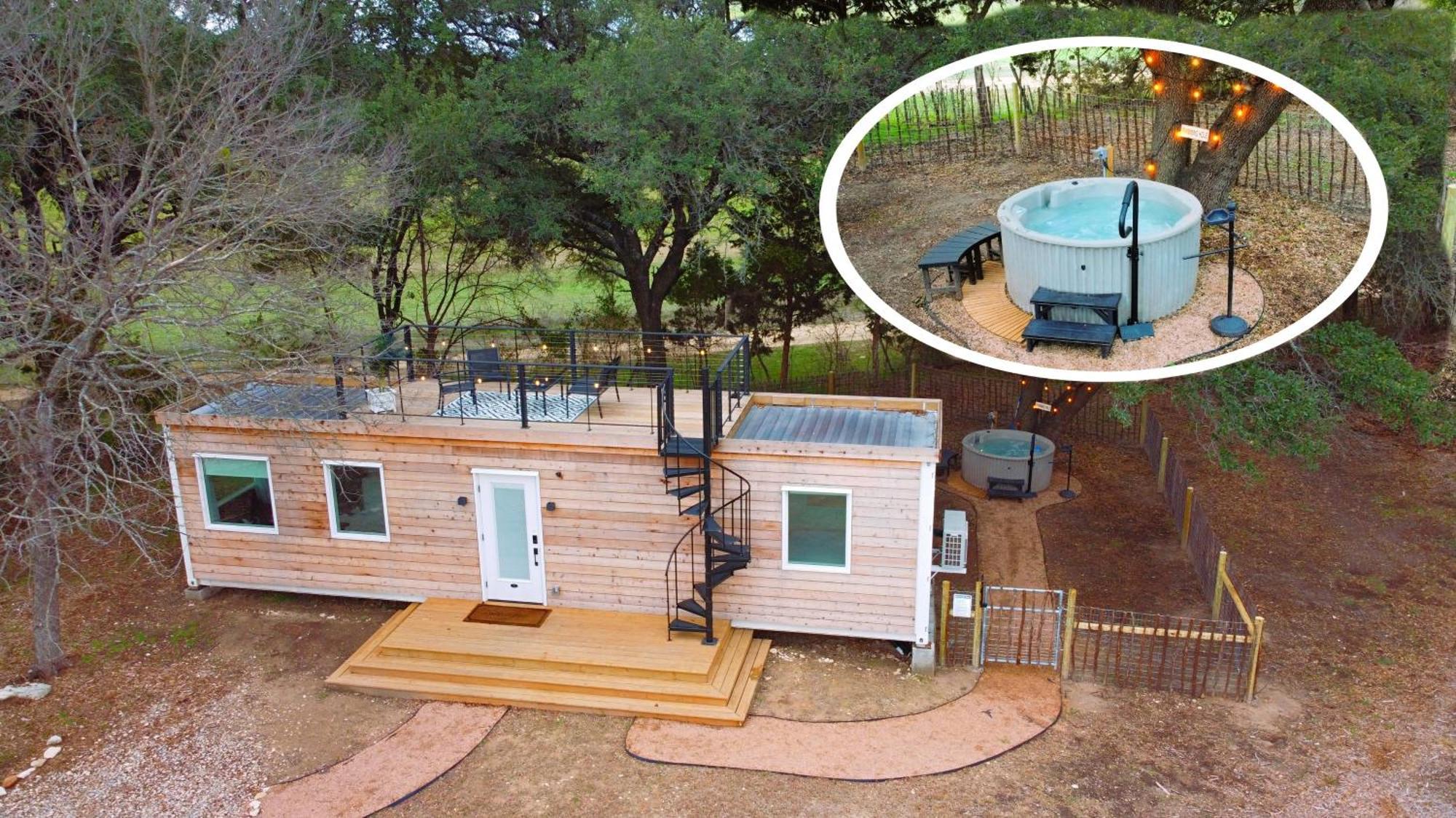 The Lonely Bull Luxury Container Home On 5 Acres ウェザーフォード エクステリア 写真